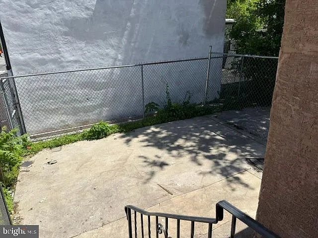 440 Henry St — Photo 14