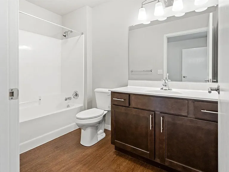 S75W17476 Janesville Rd — Photo 11