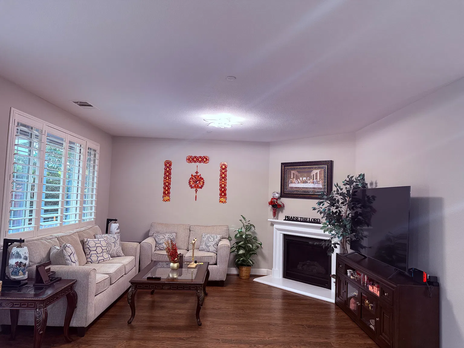 4 bed, 2750 sqft, $1,600 — Photo 4