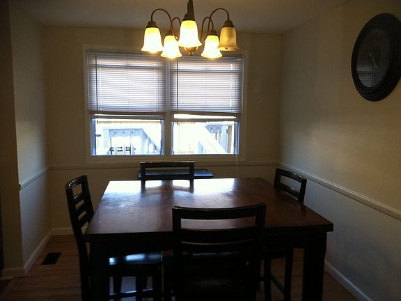 3rd image of 4029 Saint Monica Dr