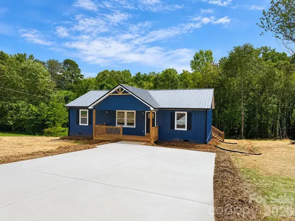2953 Link Dr, Granite Falls, NC 29630