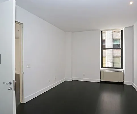 Rented by 25 Broad (LCOR) | media 25