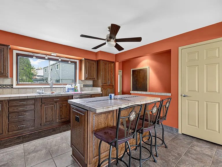 30110 Bentley St — Photo 12