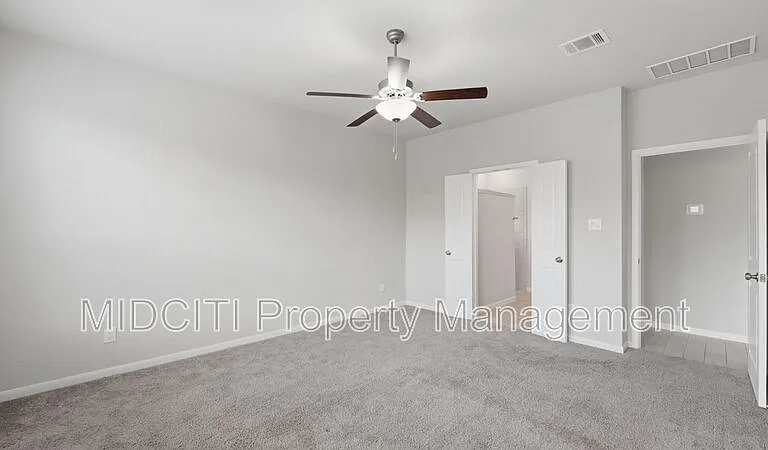 1858 Lauter Ln — Photo 22