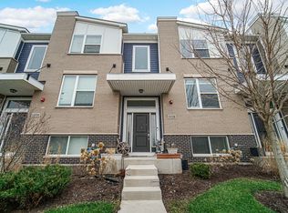 3S528 Cambridge Ct, Warrenville, IL