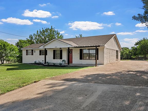 3rd image of 119 Castleman Cir