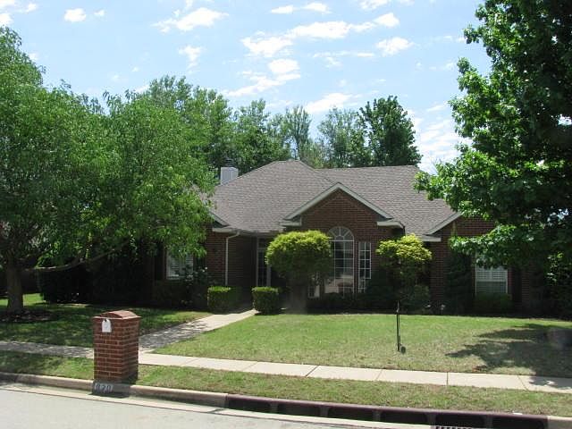 Beautiful Corner Home!