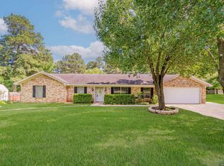 202 Cottonwood Trl, White Oak, TX 75693