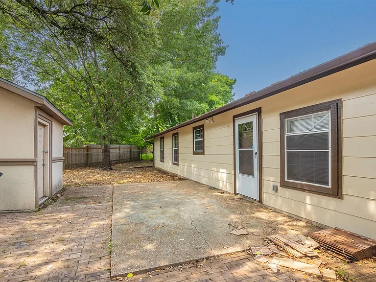2520 Bitter Creek Dr — Photo 22