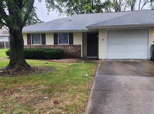 915 C St #A, Charleston, IL 61920