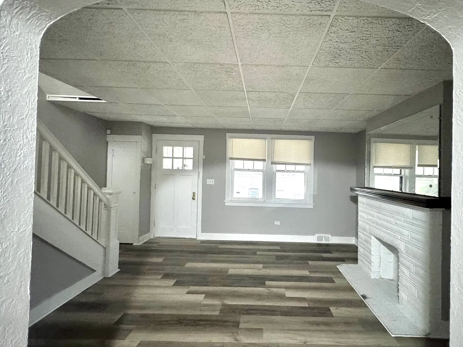3 bed, 1210 sqft, $1,350 — Photo 4