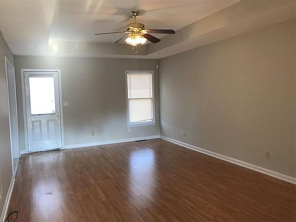 4th image of 1909 Bridgewater Dr
