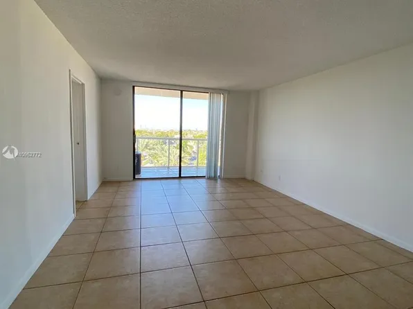 13499 Biscayne Blvd APT 601, North Miami, FL 33181