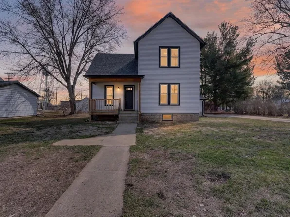 1104 W 5th Ave, Brodhead, WI 53520