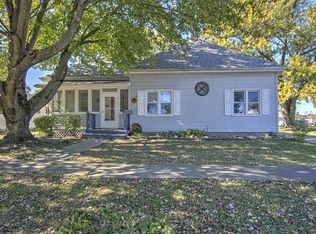 321 N Poplar St, Assumption, IL 62510