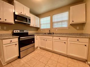 10541 Castleton St, Houston, TX 77016