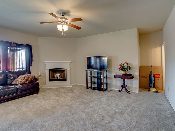 4th image of 2026 Woodmere Dr