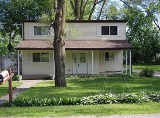 4817 W Orchard Dr, McHenry, IL 60050