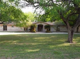 3715 Malek Ln, Robstown, TX 78380