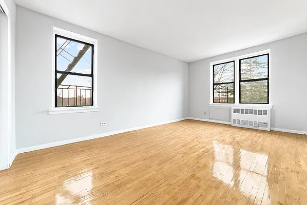 Rented by MNS | media 3