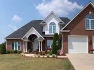 9 Candlewood Ct, Granite Falls, NC 28630