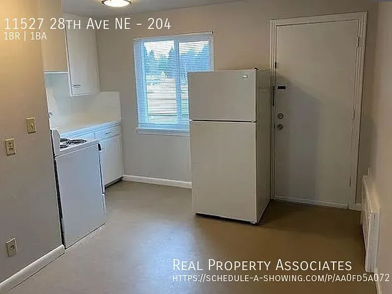 11527 28th Ave NE #204 — Photo 3