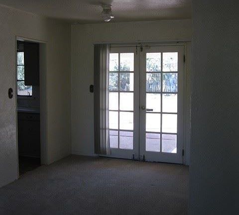 2nd image of 2806 E Waverly St