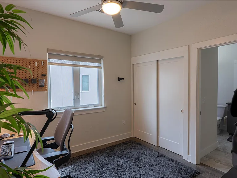 2827 Manor Rd #4101 — Photo 34