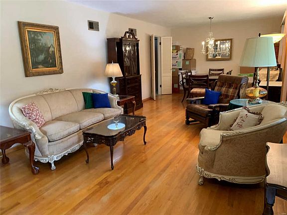 3rd image of 11750 Doverhill Dr