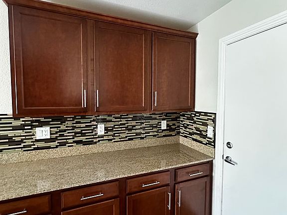 3rd image of 5412 Sand Dollar Ave
