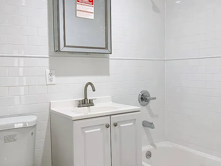 130 E 96th St #4D — Photo 8
