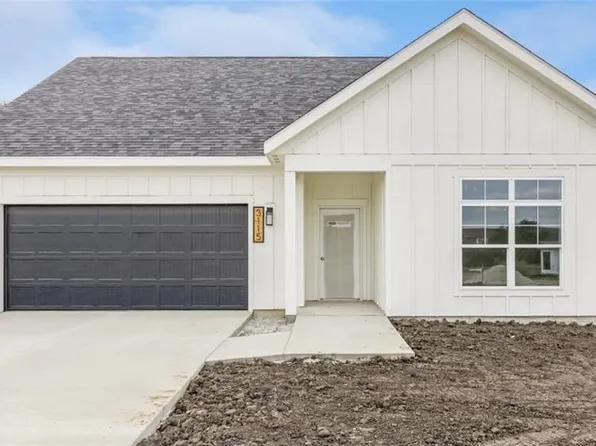 2930 N 114th Ter, Kansas City, KS 66109