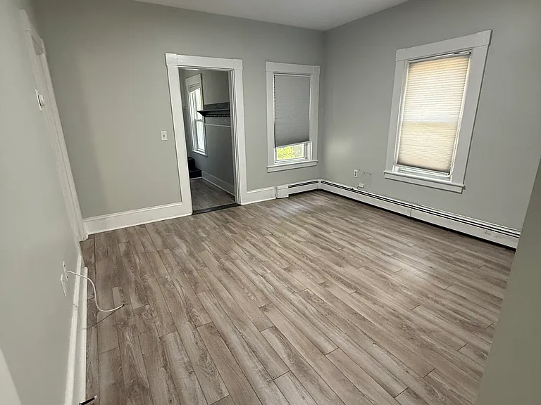 145 Maple St — Photo 14