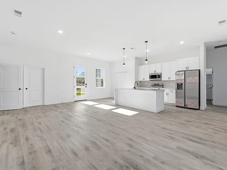 3699 SW 169th Pl — Photo 10