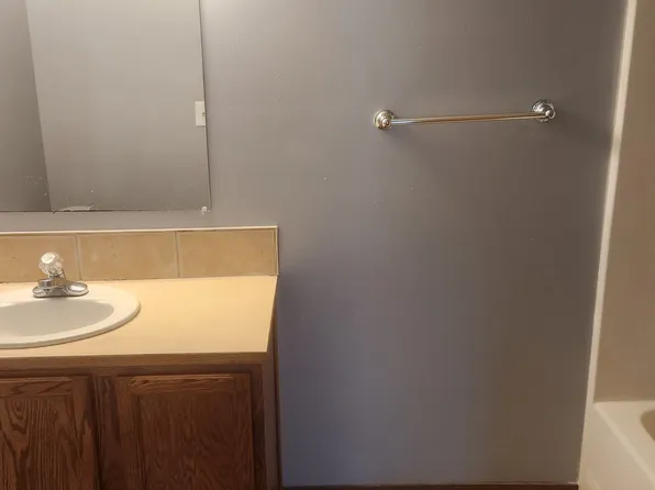 2818 W Murdock Ave #2820, Wichita, KS 67203