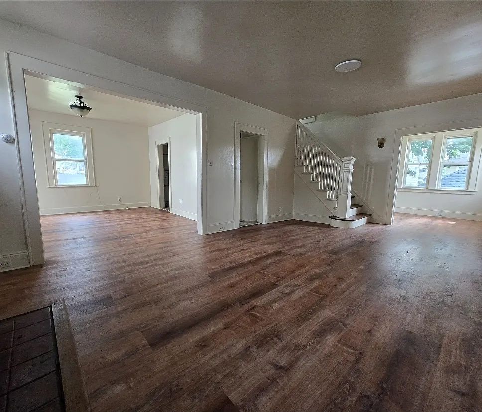 4 bed, 1373 sqft, $2,800 — Photo 2