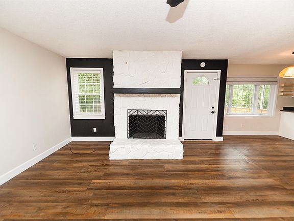 4th image of 126 Inglewood Ave