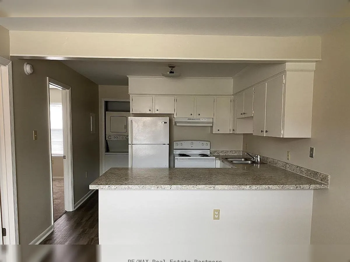 2 bed, 540 sqft, $750 — Photo 4