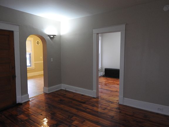 5th image of 306 Gold Ave NW
