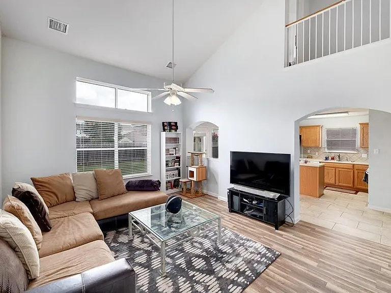505 Woodsorrel Way — Photo 3