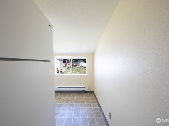 3rd image of 309 N 74th St