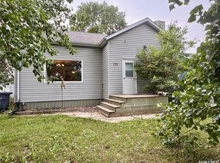 111 1st St W, Carrot River, SK S0E0L0