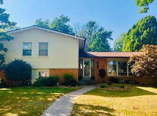 5425 Chatfield Dr, Saint Louis, MO
