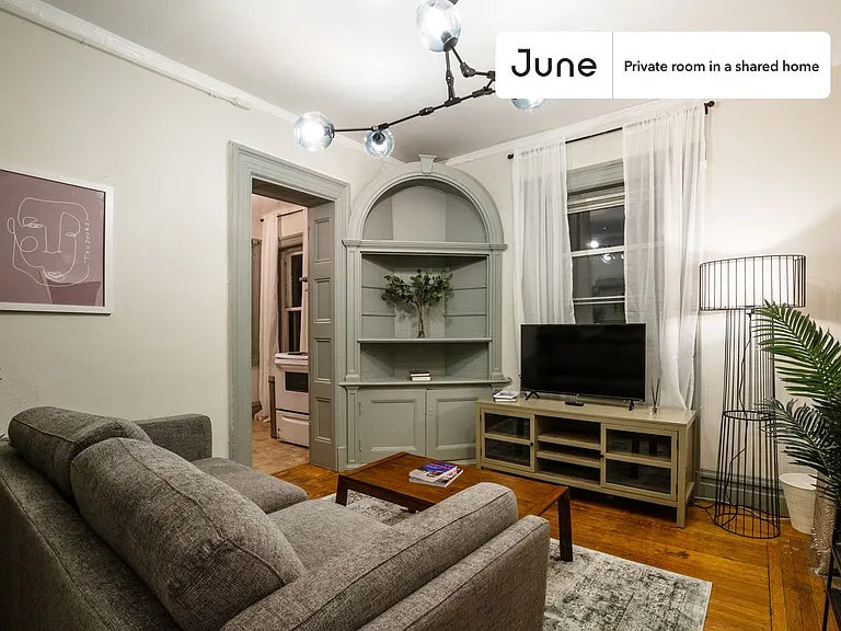 400 W 20th St #D — Photo 4