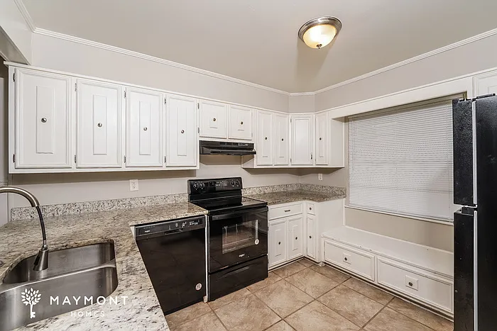 1328 Oak Ter — Photo 6