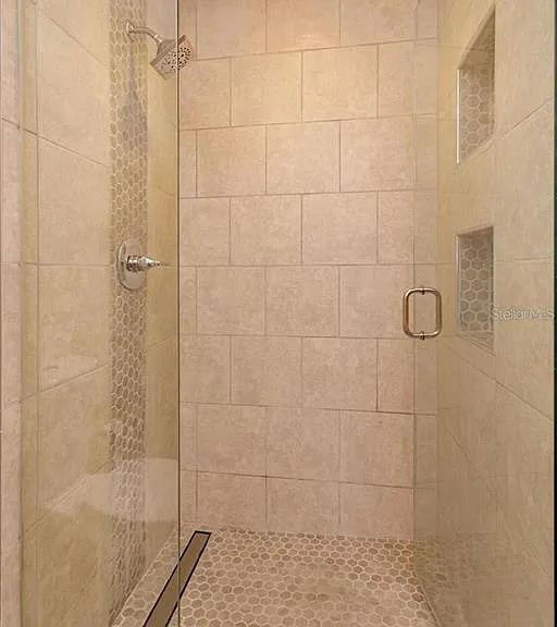 5303 Indian Creek Dr #D — Photo 19