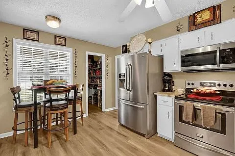 197 Waters Ave — Photo 3