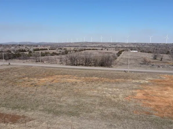 2 NW Meers Porter Hill Rd, Elgin, OK 73538
