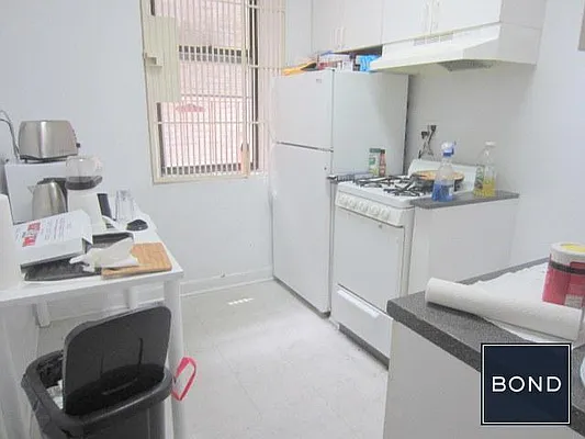 Rented by Bond New York | media 22