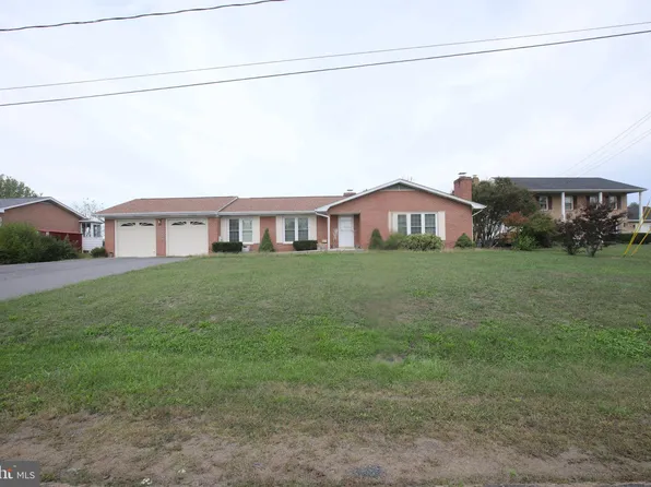 121 Harmon Pl, Stephens City, VA 22655